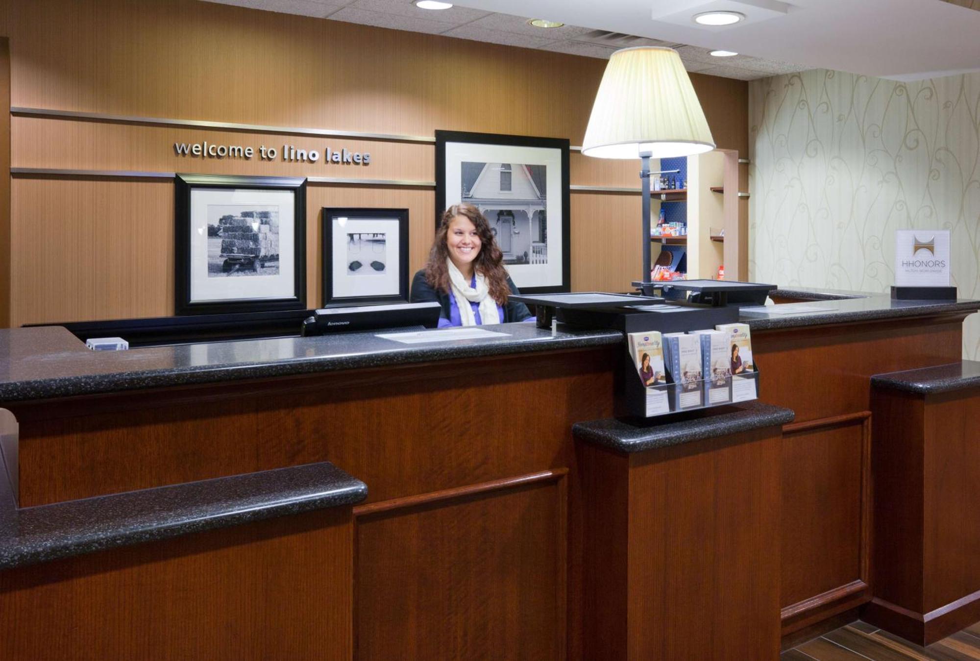 Hampton Inn & Suites Lino Lakes Экстерьер фото